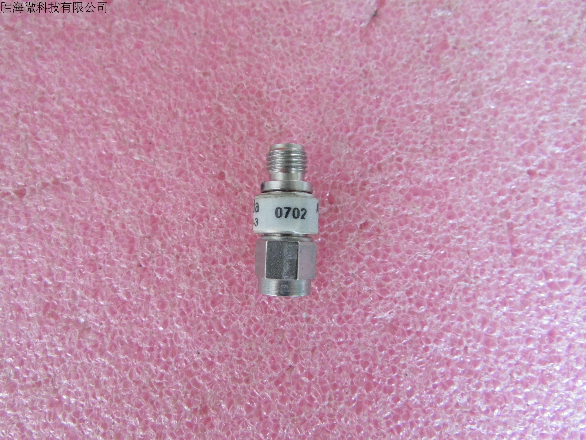 narda进口 4780-3 3dB DC-18GHz 2W SMA RF 射频微波同轴固定衰减器 质量包好，包能用  可提供详细测试图  成色好 衰  减  量: 3dB 频      率：DC-18GHz  接       头：SMA公-SMA母 功       率：2W /瓦