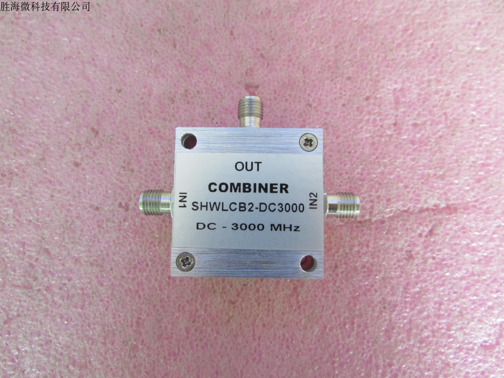 SHWLCB2-DC3000   DC-3000MHz SMA  射频 微波 同轴 功率二合一合路器  产品名称： 合路器 主要技术指标： 型号：SHWLCB2-DC3000 频率范围： DC-3000MHz 输入功率：1W         接  头：SMA 母