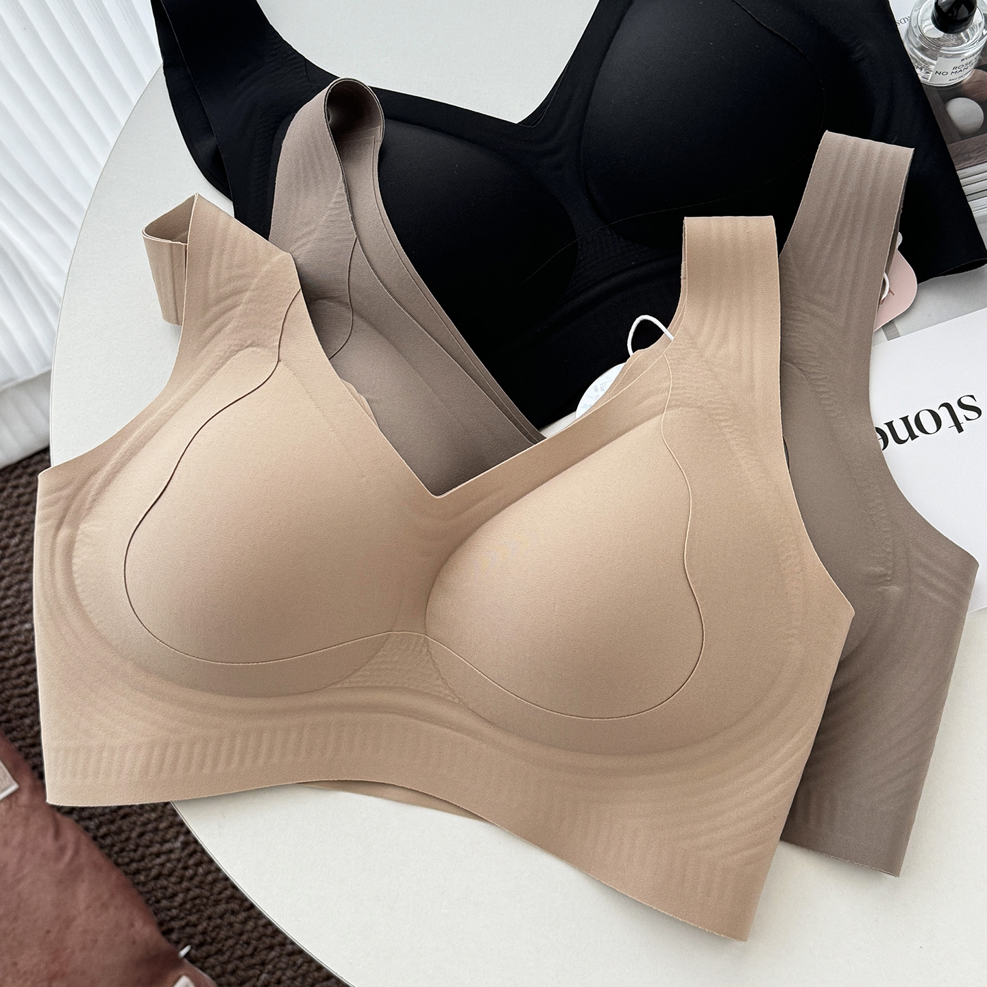 今尚儿润养肤感杯25年新款反重力提拉文胸侧收副乳粉底液无痕内衣