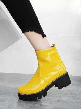 鞋女女鞋女靴紫色黄色亮皮厚底学院圆头大码马丁靴小码短靴 htm