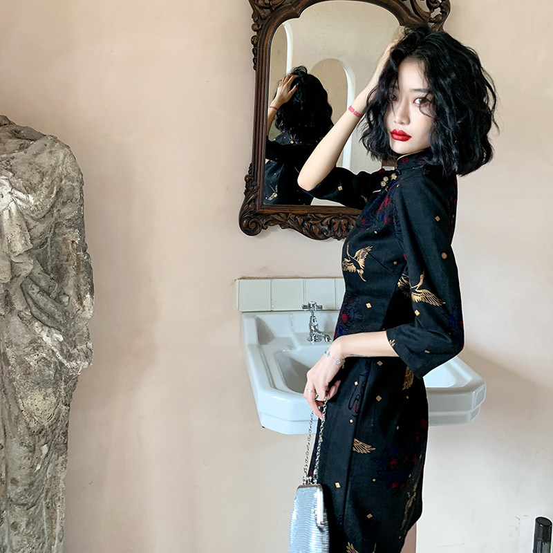 国潮旗袍年轻款2021年新款秋冬长袖少女改良冬款加厚黑色炸街短款