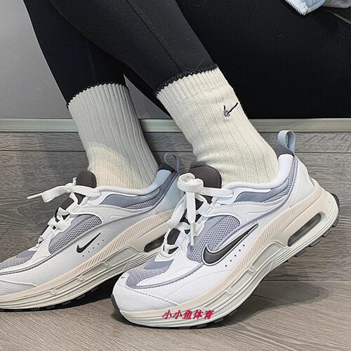 NIKE女子跑步鞋气垫缓震