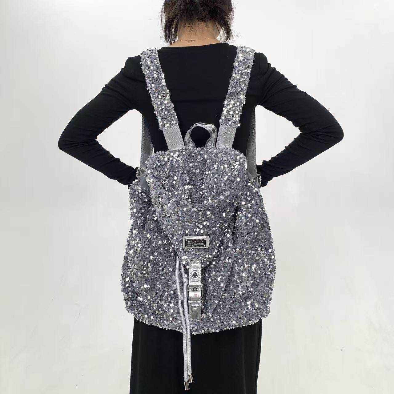欧美暗黑系朋克辣妹百搭双肩包高级感重手工亮片抽带大容量背包潮
