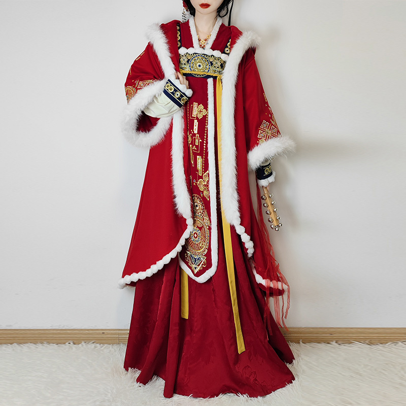 未央宫【八宝罗盘】唐制汉服女成人加厚斗篷国风披风拜年套装冬款