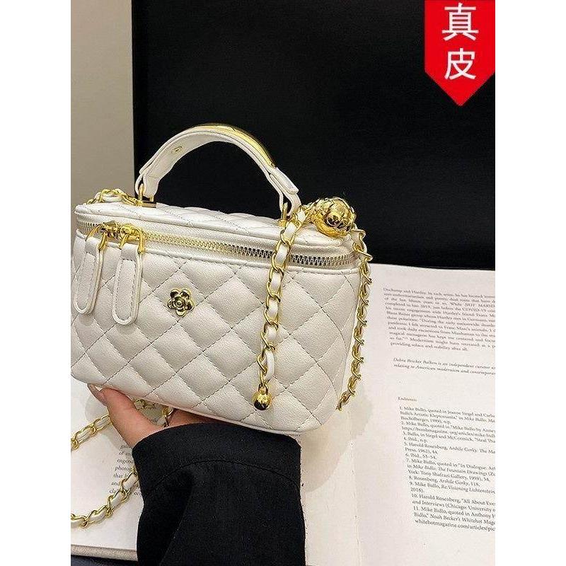 手提时尚斜挎包女真皮高颜值防水休闲2026小众新款单肩包百搭