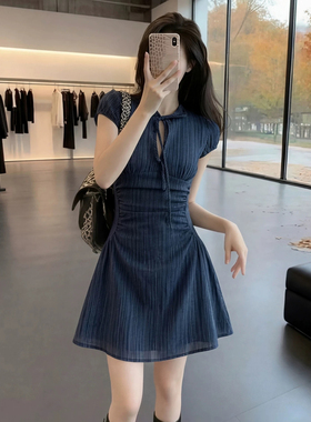 连衣裙女2026新款绝美不撞款巨好看的初夏海边穿搭独特漂亮小裙子