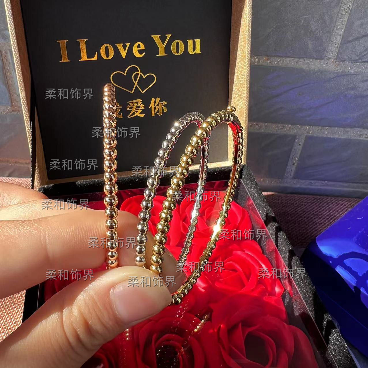 18K白金玫瑰金黄金圆珠边手镯镶嵌进口莫桑石光版圆形手链女生