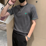 灰色