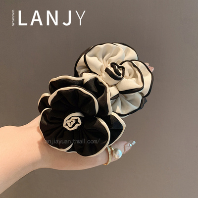 法式小香风山茶花大肠发圈