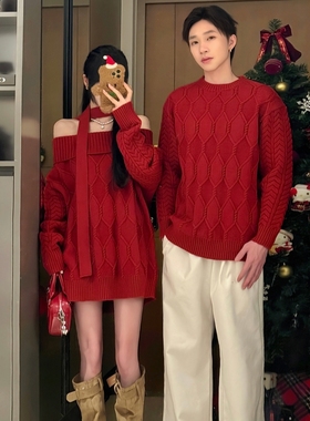 新年圣诞氛围感毛衣情侣装秋冬法式复古慵懒风一字肩红色针织衫潮