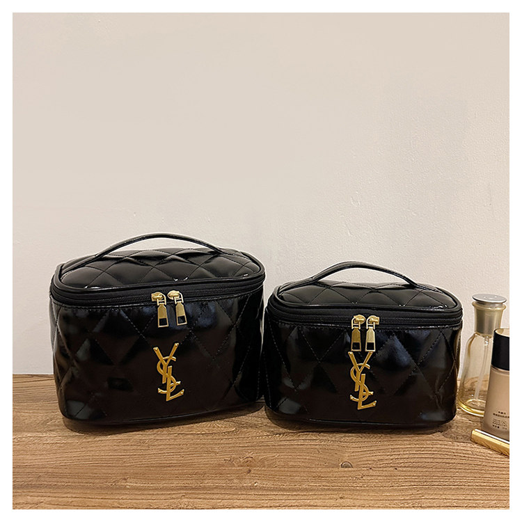 新款化妆包女菱格大容量双拉链高级感手提包黑色皮质便携式收纳包