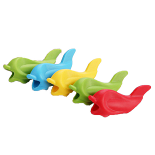 海豚铅笔握笔器幼儿园小学生儿童矫正握姿器三指五指中性笔握笔神器纠正小孩写字姿势软硅胶糖果色小鱼初学者