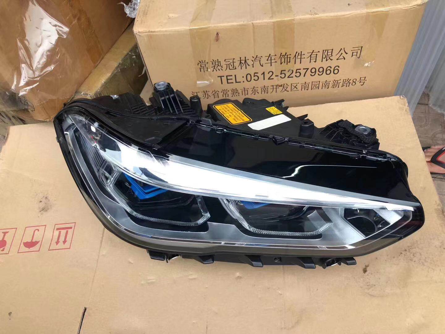 새로운 BMW G05 X5X6 레이저 헤드라이트 어셈블리에 적합하며 로우 프로파일 수정을 지원하고 하이 프로파일 전면 헤드 및 테일 라이트로 업그레이드합니다