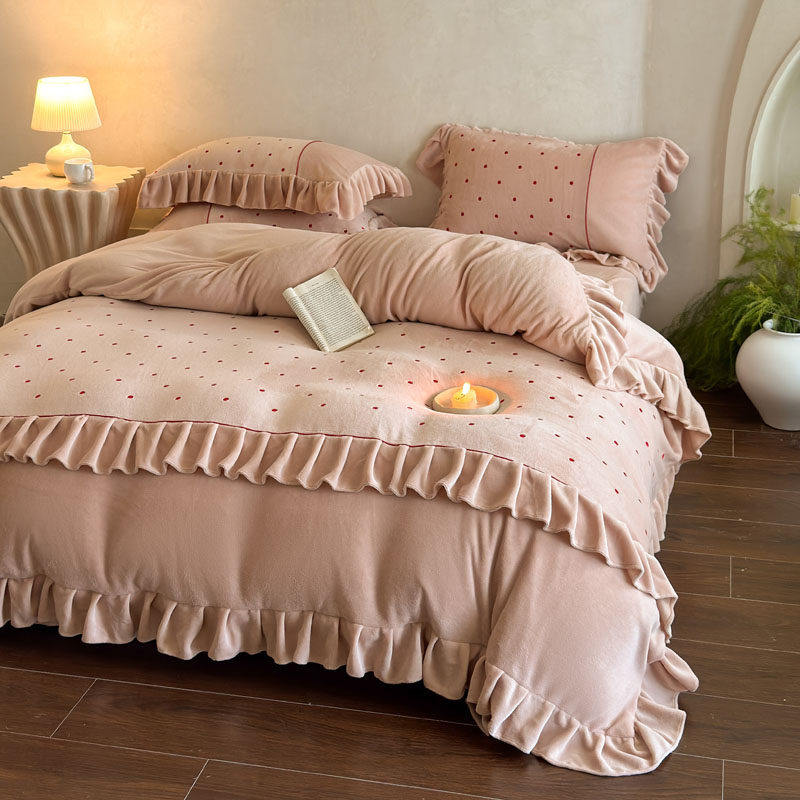 A类亲肤韩版公主风牛奶绒四件套冬季加绒刺绣保暖立体花边被套