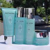 水乳嫩肤女套装 温碧泉八杯水洁面水乳霜精华礼盒正品 补水保湿