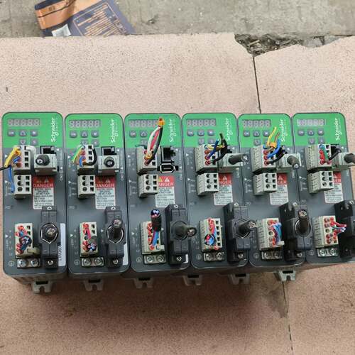 可议价驱动器LXM26DU07M3X 750W