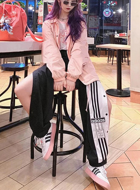 阿迪达斯三叶草秋季新款TP Adibreak时尚排扣女款运动长裤HC6570