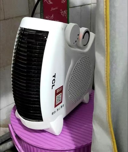 取暖器速热迷你台式电暖风机省电小型办公室电暖气小太阳电暖器