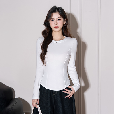 白色圆领打底衫女下摆弧形上衣
