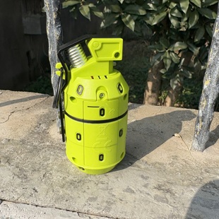 圣诞节幼儿园男孩礼物军事玩具M18喷雾烟雾弹灯光音效手榴弹手雷7