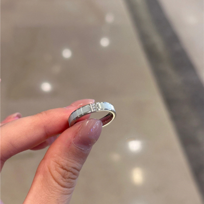 钛钢不掉色白贝母戒指雅素圈指环