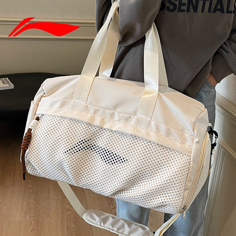 潮牌运动户外旅行包男女大容量健身包旅游行李衣物收纳袋斜挎大包