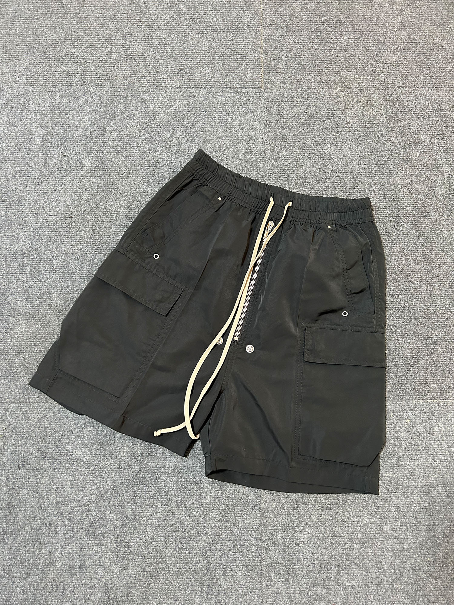 thumbnail for RO Style 24SS Cargo Bela FK Nylon Multi-Pocket Cargo Cropped Loose Wide-leg Shorts