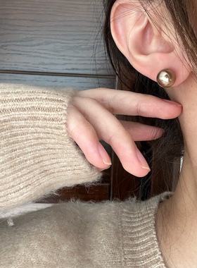 新款美拉德秋冬复古摩卡金棕色珍珠耳钉小众高级感轻奢耳饰