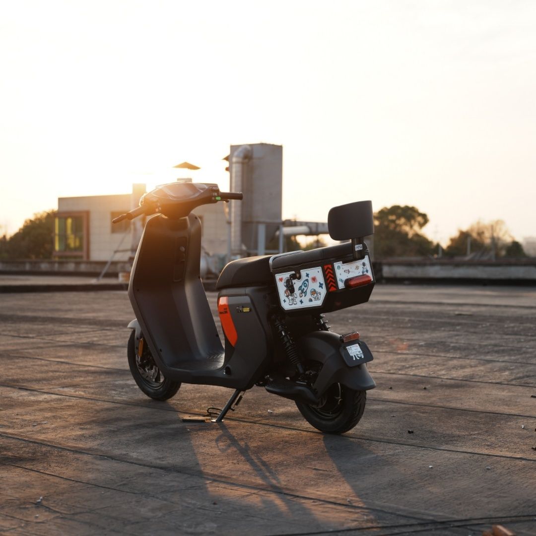 适用适用九号F90M/Mmax/F2zmax/Nz/Mz坐垫尾箱储物座椅后坐箱改装