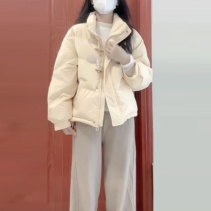 超好看奶呼呼短款立领羽绒服女2025冬季新款牛角扣白鸭绒保暖外套