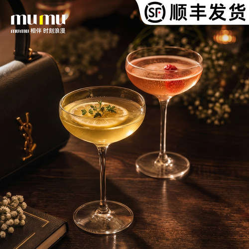 宽口高脚杯，点亮居家微醺时刻