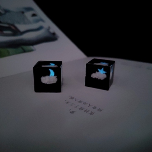 鹊踏枝手作星星月亮星空云朵摆件滴胶方块生日礼物夜光520礼物
