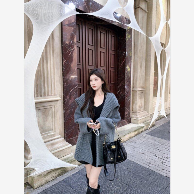 大翻领毛衣外套女秋冬新款韩系宽松慵懒风高级感加厚麻花针织开衫