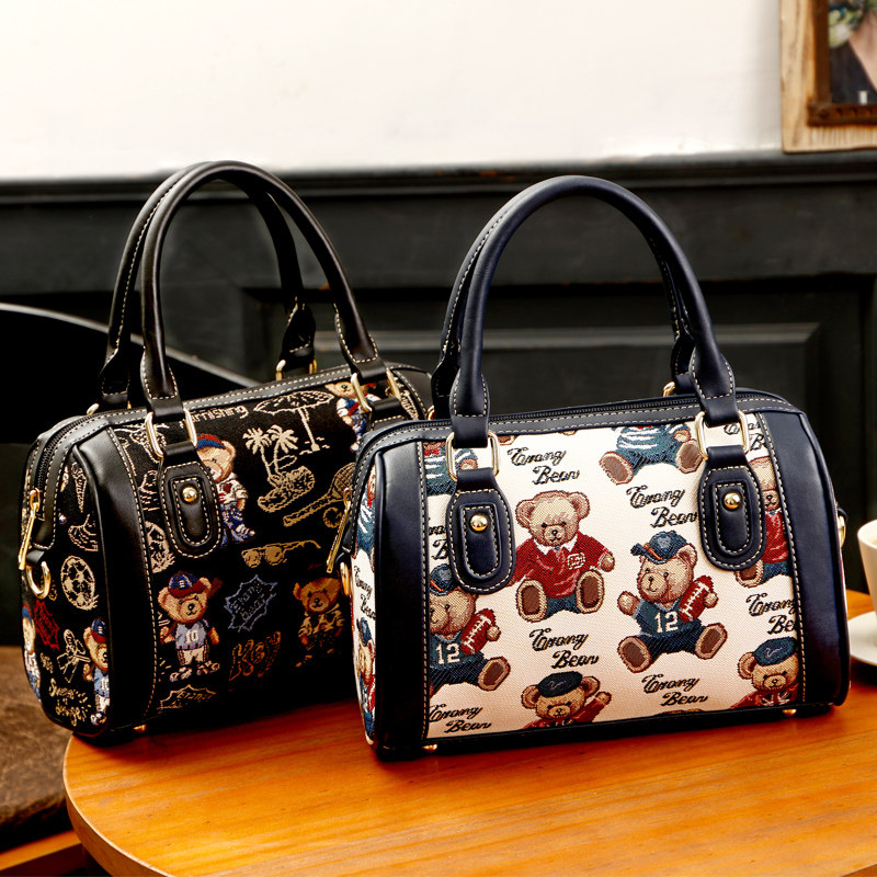 小熊依恋波士顿帆布女包新款时尚可爱单肩斜跨包大容量休闲手提包