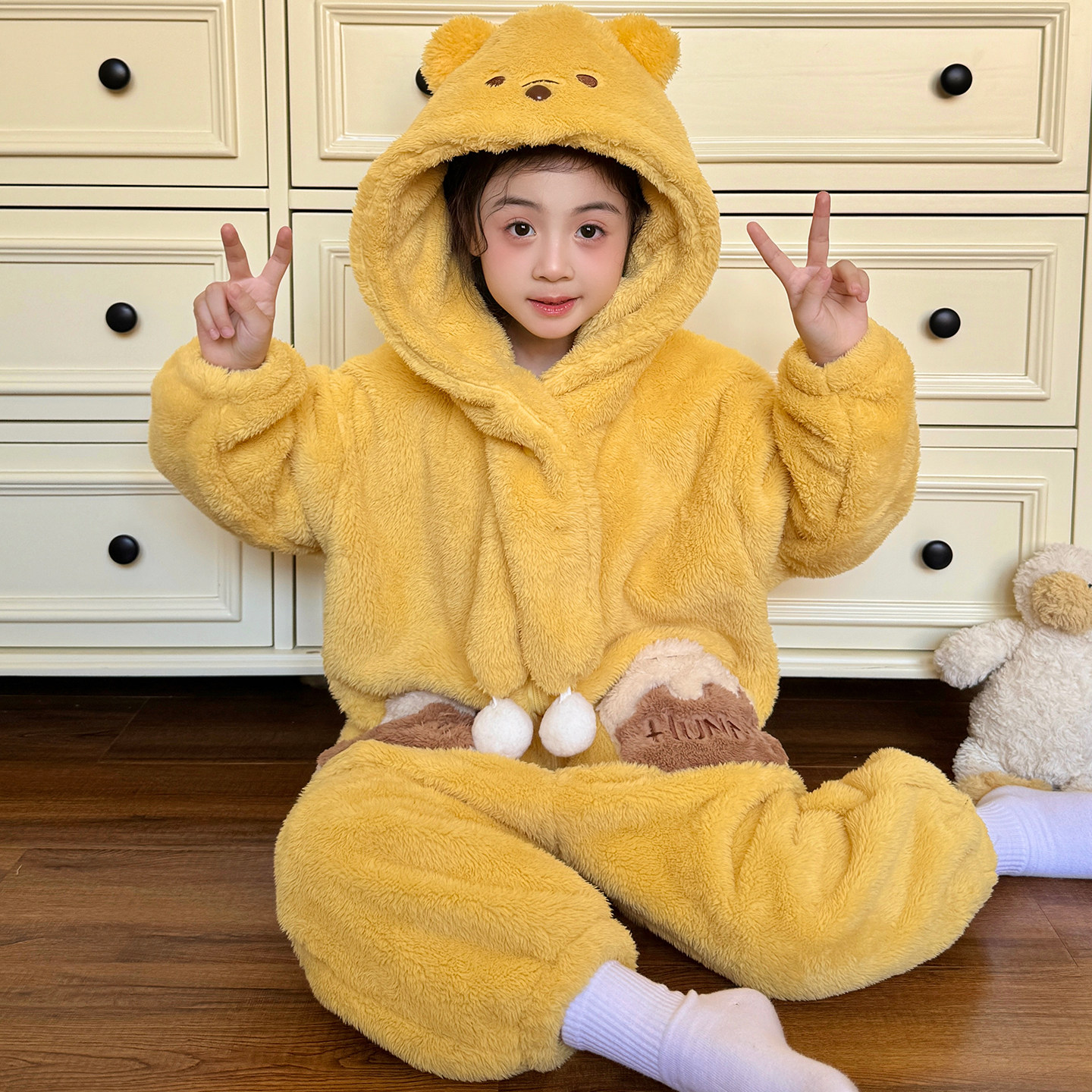 儿童睡衣女孩加厚珊瑚绒连体衣冬