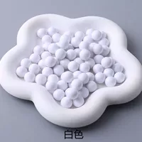 Белый, около 9 штук на 10г.