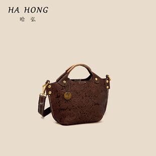 哈弘新款头层牛皮复古压花手工真皮手提包日常小众百搭单肩斜挎款