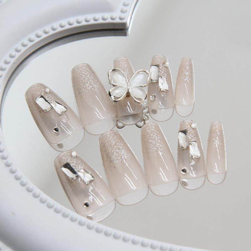 穿戴甲秋冬2023年新款高级感短款中长ins风甲片孕妇用成品多巴胺