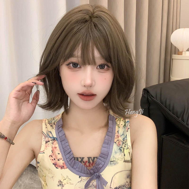 哼唧哑光高温丝自然短卷发齐刘海