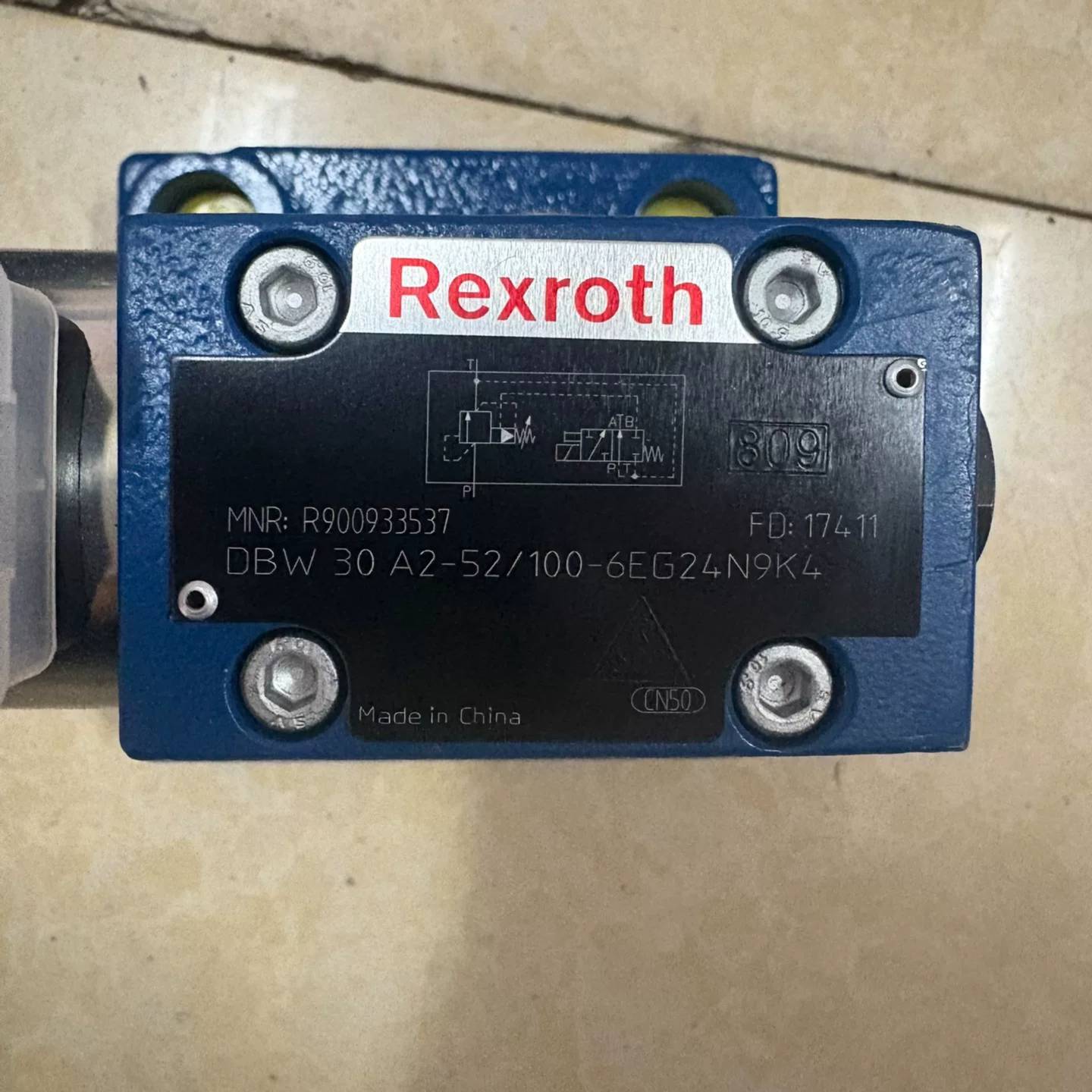 可维修R900933537 DBW30A2-52/100-6EG2议价 - 实物图
