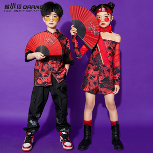 六一儿童街舞演出服女童国潮嘻哈喜庆舞蹈服模特走秀表演服套装