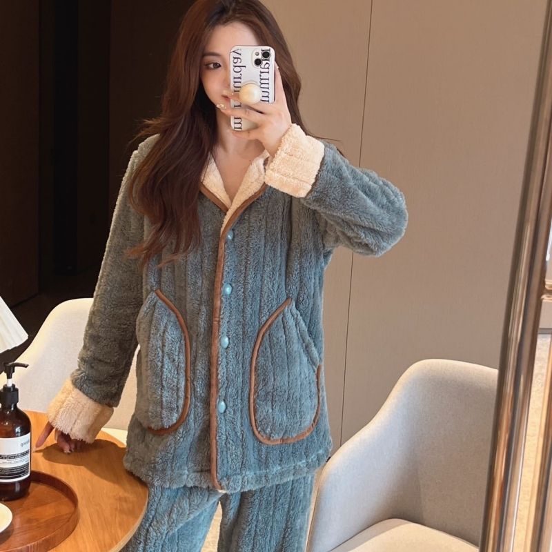 珊瑚绒睡衣女加绒加厚保暖中年女士可外穿秋冬季法兰绒家居服套装