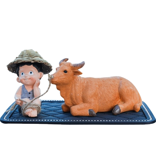 放牛娃汽车摆件个性车载装饰品创意小牛年吉祥物手办牧童可爱公仔