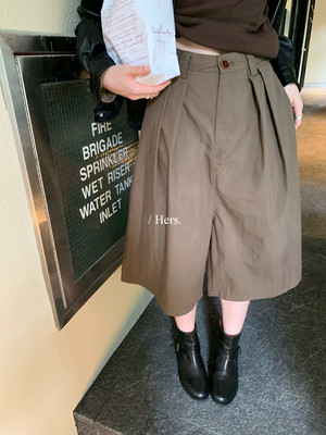 Hers日常up调性压褶七分休闲裤女