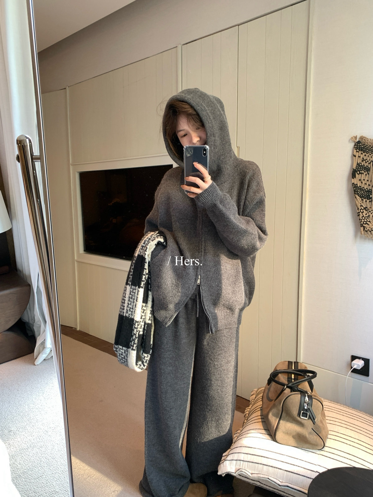 Hers两件套连帽毛衣开衫休闲裤