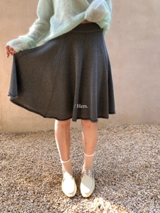 韩系百搭休闲针织五分半身裙女08118 一勺甜26年早春 Hers