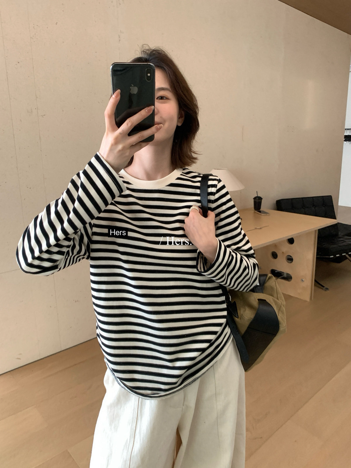 Hers休闲日常宽松条纹刺绣长袖T