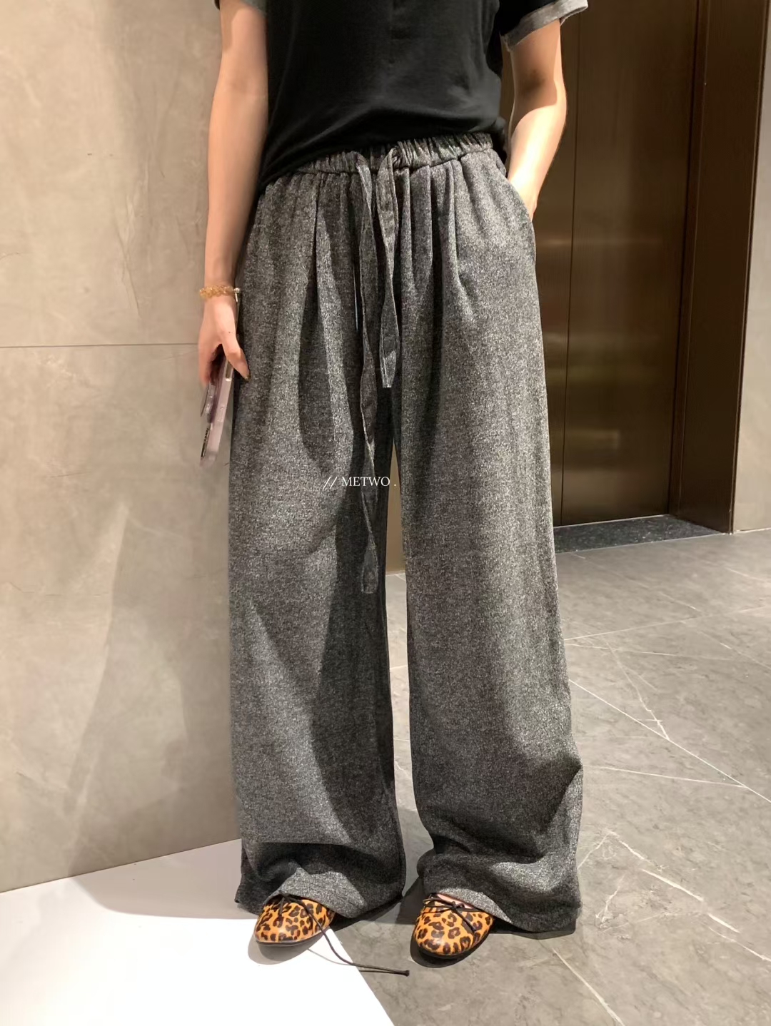 毛圈棉灰色抽绳松紧腰秋冬神裤
