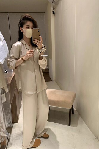 METWO天丝10姆米桑罗睡衣套装女 早秋新款贵妇舒适家居服两件套