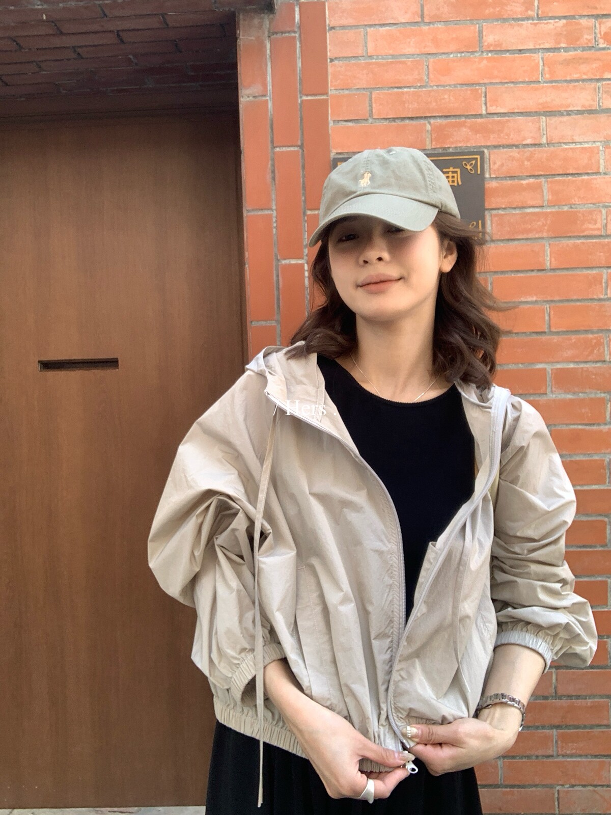 一勺甜【Hers】夏季日常休闲轻运动感连帽防晒短外套 女80331